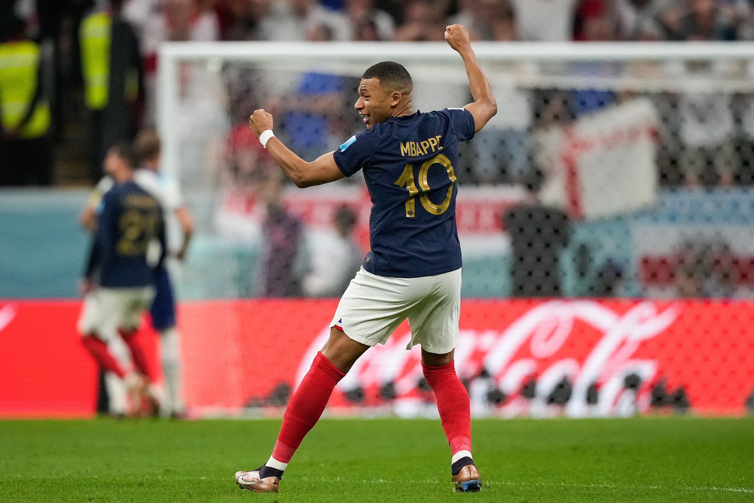 开云-姆巴佩重返赛场，锐不可当首场状态出色，TL观众沸腾！气势如虹延续-开云