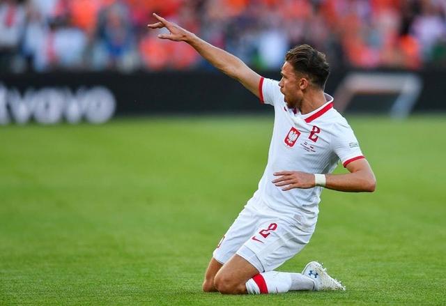 开云体育-热火前途光明!,莱万多夫斯基新星大比分获胜表现突出气势如虹延续的简单介绍-开云体育