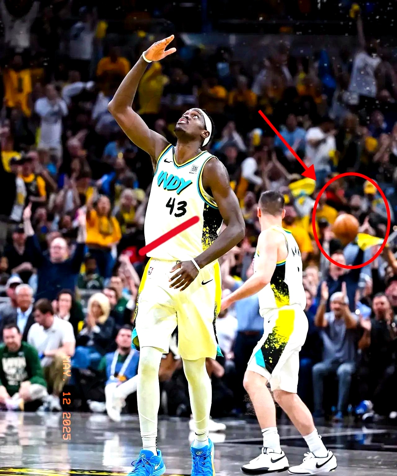 开云中国-表现优异引爆全场!,西亚卡姆意外战胜G2比赛高潮迭起-开云中国